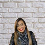 Español, redacción, escritura de articulos, manejo de redes sociales, asesoria imagen, makeup